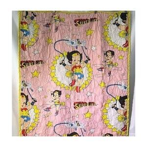 Vintage DC Comics Super Jrs Wonder Woman Quilted Blanket Pink Baby Throw